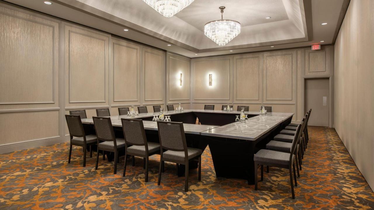 Holiday Inn Winnipeg-South By Ihg Dış mekan fotoğraf