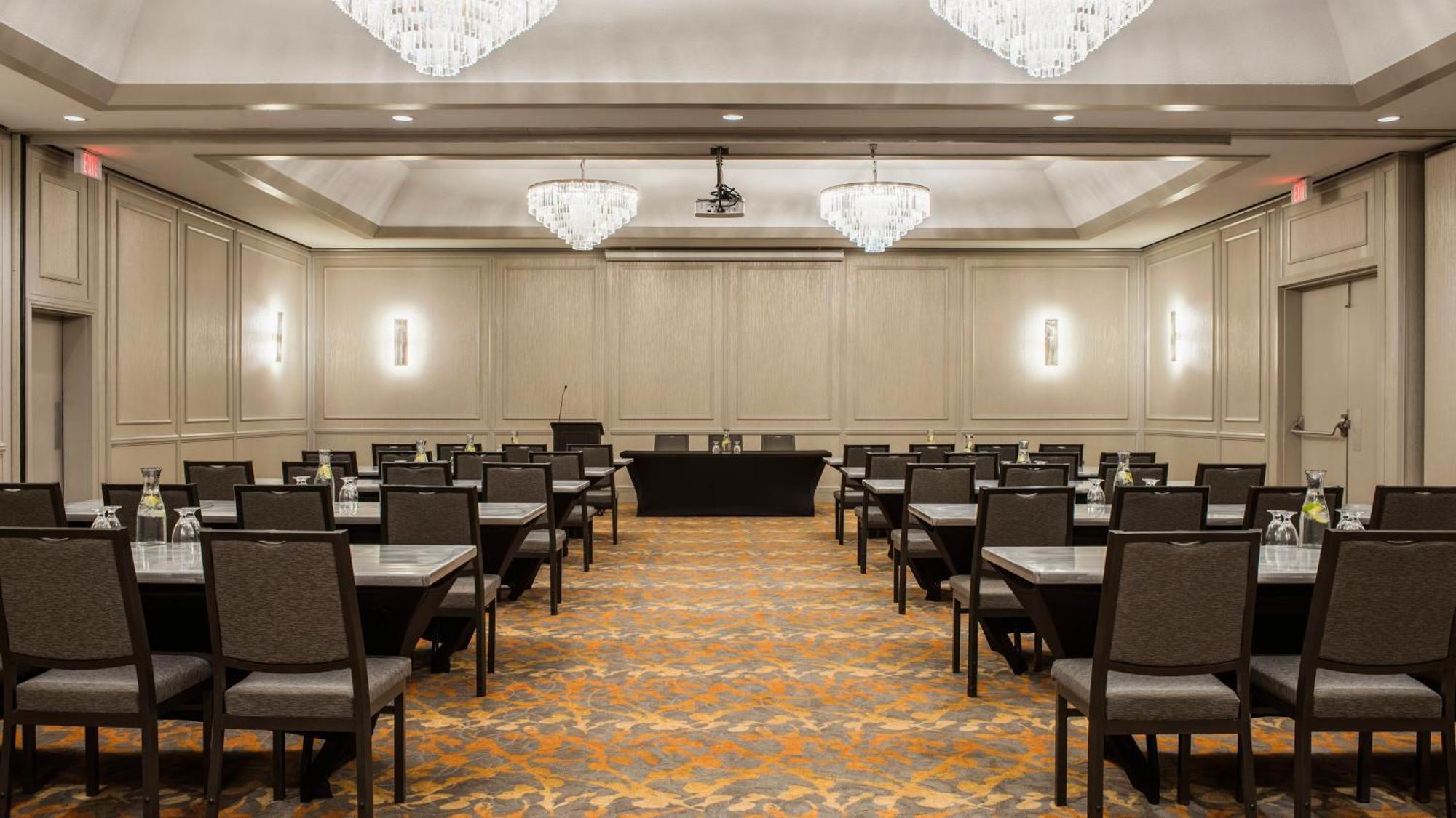 Holiday Inn Winnipeg-South By Ihg Dış mekan fotoğraf