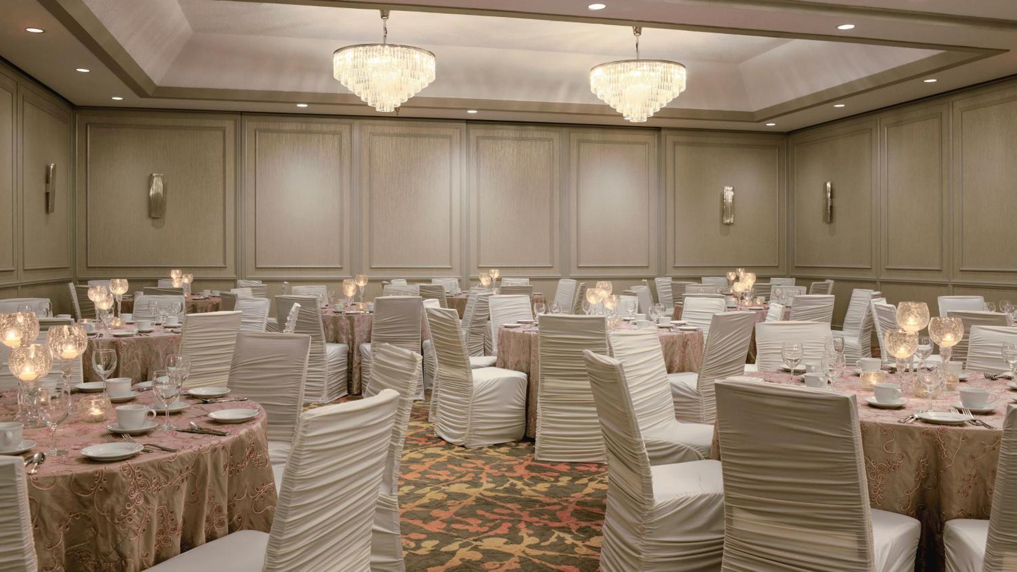 Holiday Inn Winnipeg-South By Ihg Dış mekan fotoğraf
